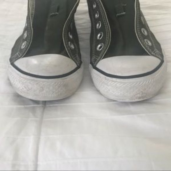 Converse All Stars Chuck Taylor - Low Top - Men 10, Women 12 - Picture 3 of 9